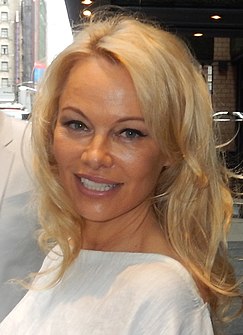 Pamela Anderson>